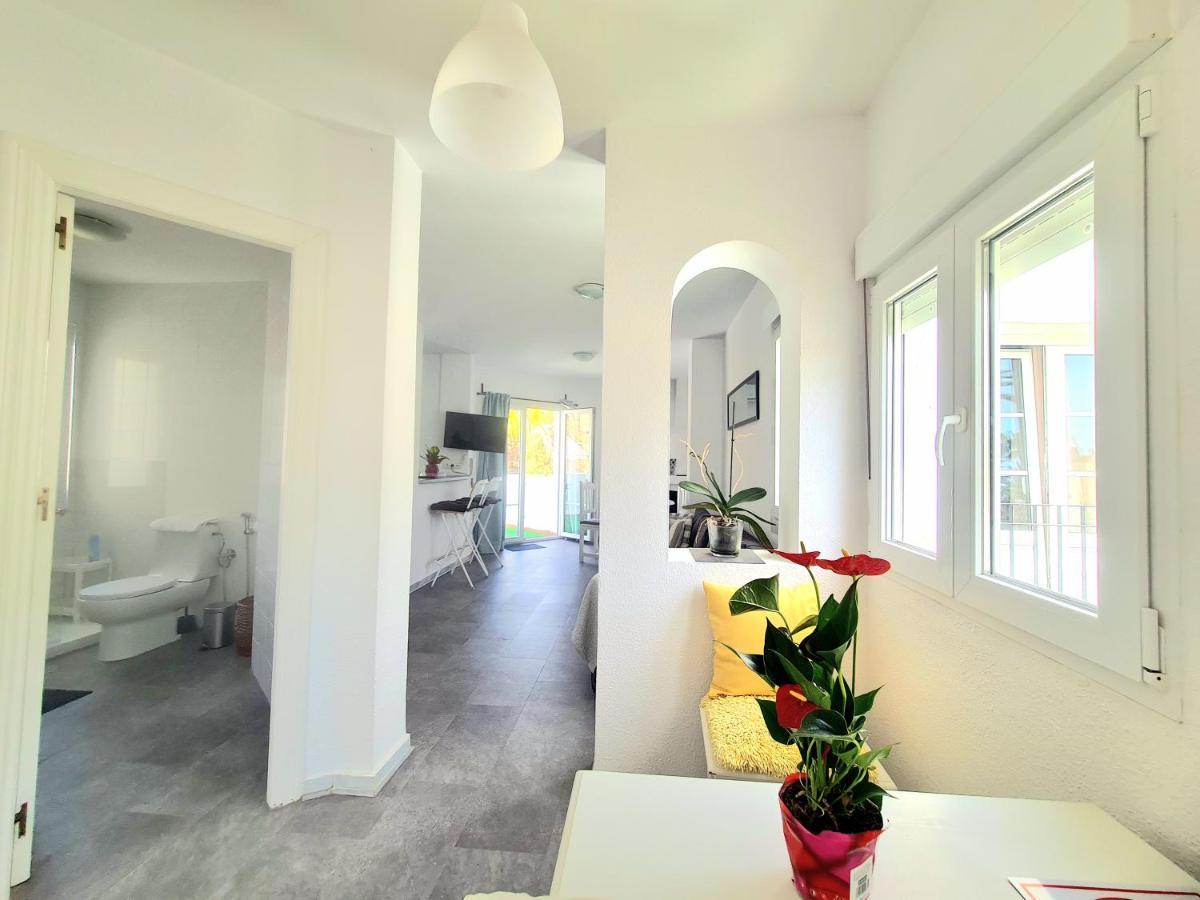 Apartamento Con Vistas Al Campo De Golf Y Piscina Apartment Фуeнхирола Екстериор снимка