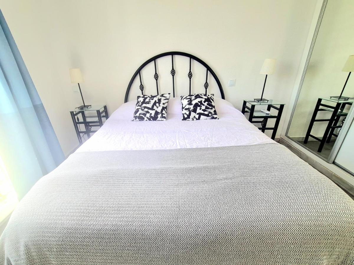 Apartamento Con Vistas Al Campo De Golf Y Piscina Apartment Фуeнхирола Екстериор снимка